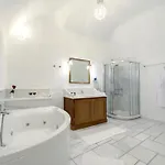 Hotel Chelidonia Luxury Oia (Santorini)