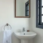 Chelidonia Luxury Hotel Oia (Santorini)