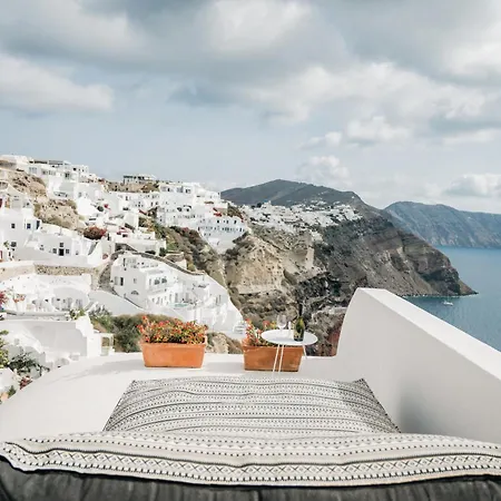Chelidonia Luxury 4* Oia (Santorini)