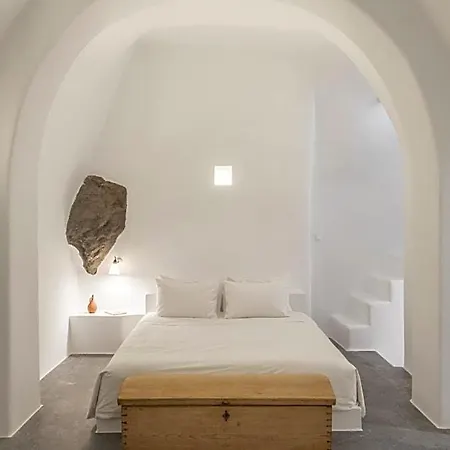 Chelidonia Luxury Ía