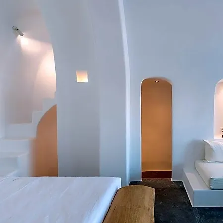 Chelidonia Luxury