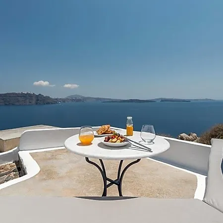 Chelidonia Luxury Oia (Santorini)
