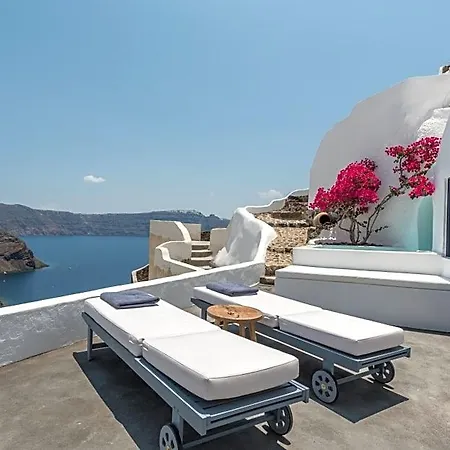 Chelidonia Luxury Hotel