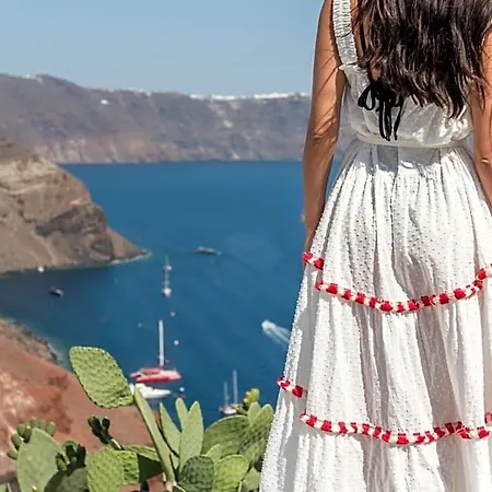 Chelidonia Luxury Hotel Oia (Santorini)