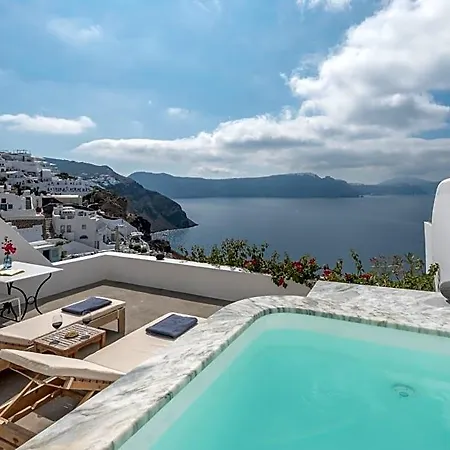 Chelidonia Luxury