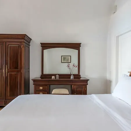 Chelidonia Luxury 4* Oia (Santorini)