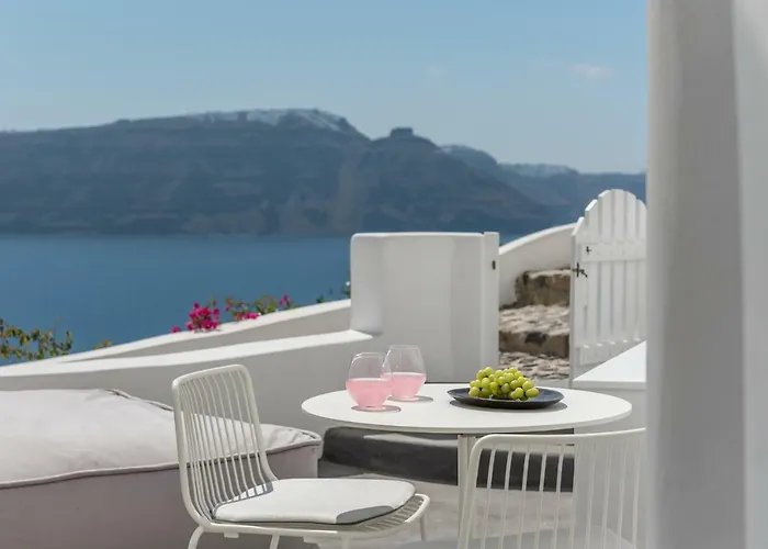 Chelidonia Luxury 4* Oia