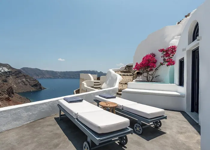 Chelidonia Luxury Hotel