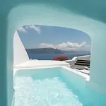 Chelidonia Luxury Οία