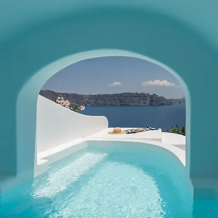 Chelidonia Luxury 4*