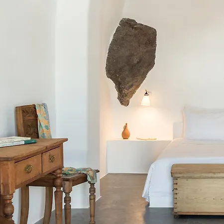 Chelidonia Luxury 4* 이아