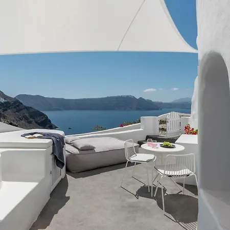 Chelidonia Luxury 4* 이아