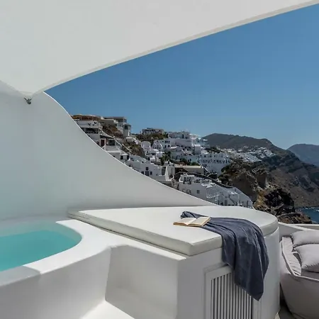 Chelidonia Luxury 호텔 4*