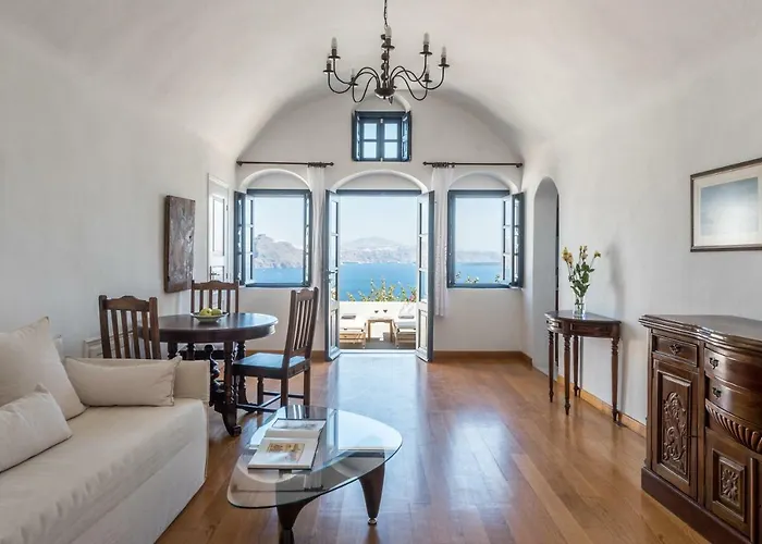 Chelidonia Luxury Hotel