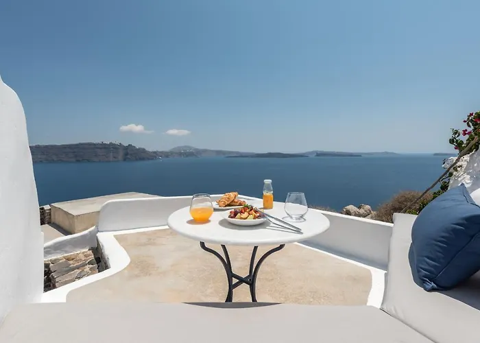 Chelidonia Luxury Oia